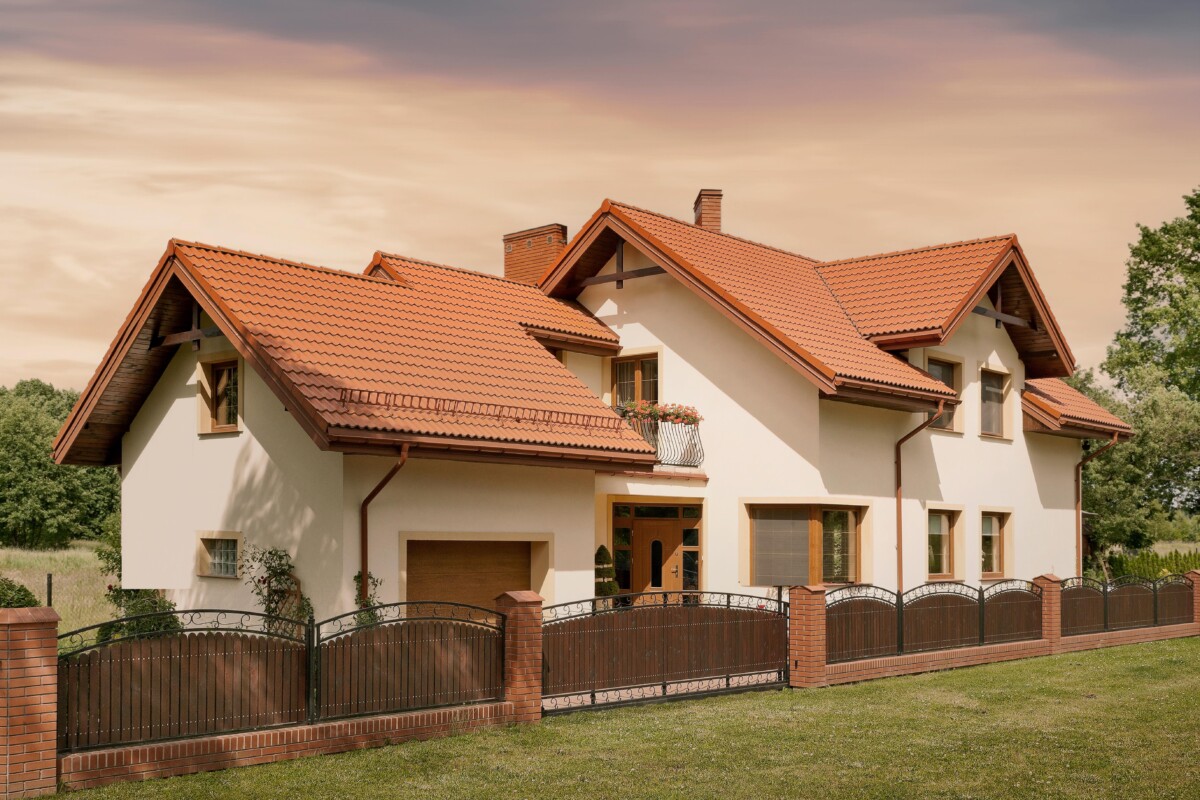 Dachówka betonowa Braas Celtycka Cisar, kolor ceglany Dachówka betonowa Braas Celtycka Cisar, kolor ceglany